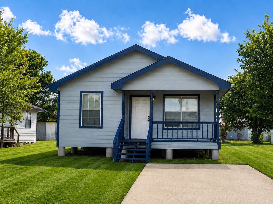 Property photo for 1935 1st Street, Hempstead, TX