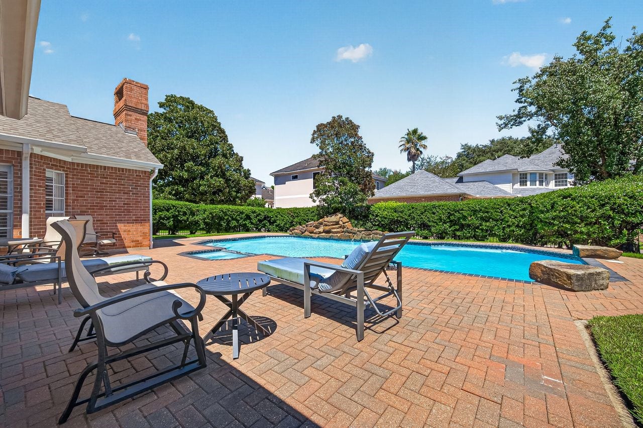 22 Linney Boulevard, Sugar Land, TX 77479 22 Linney Boulevard, Sugar Land, TX 77479