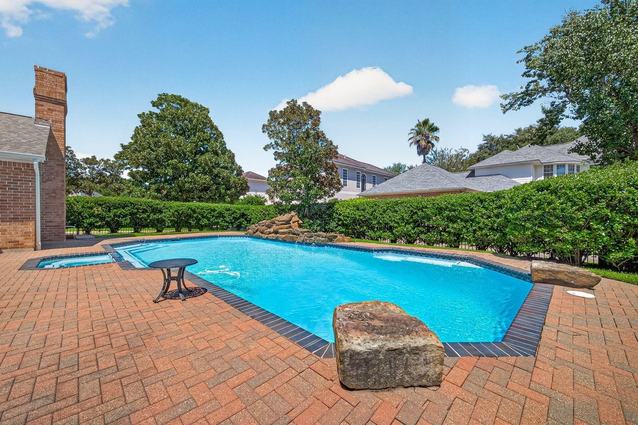 22 Linney Boulevard, Sugar Land, TX 77479 22 Linney Boulevard, Sugar Land, TX 77479
