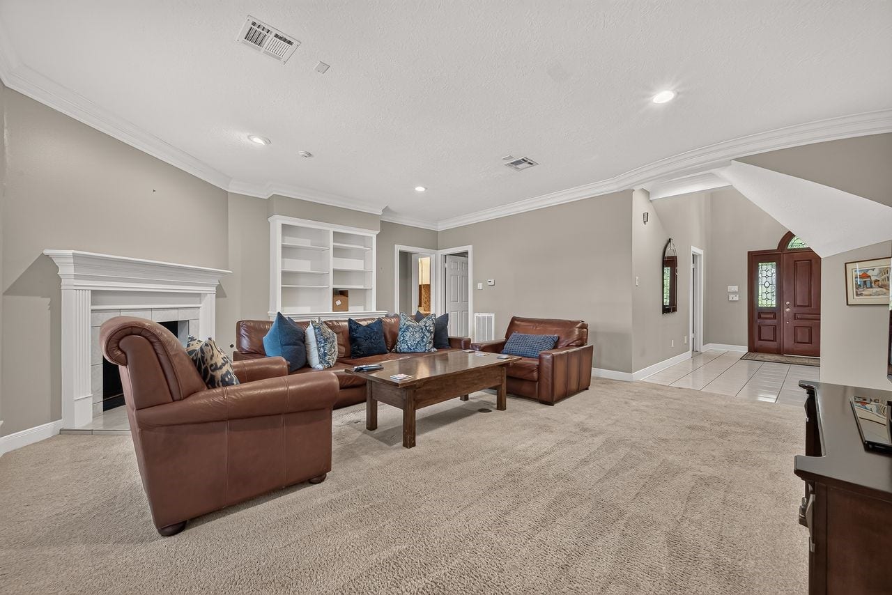 22 Linney Boulevard, Sugar Land, TX 77479 22 Linney Boulevard, Sugar Land, TX 77479