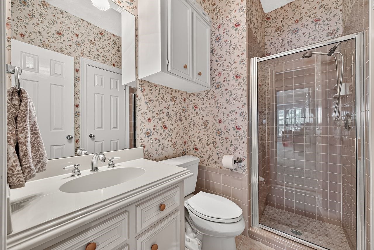 22 Linney Boulevard, Sugar Land, TX 77479 22 Linney Boulevard, Sugar Land, TX 77479