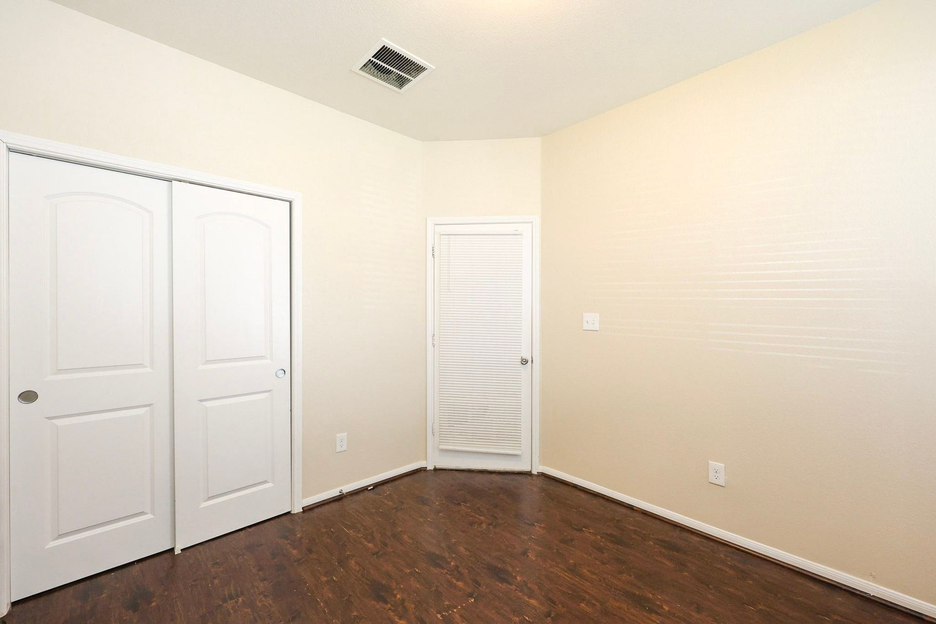 10518 Sun River Falls Drive, Humble, TX 77396 10518 Sun River Falls Drive, Humble, TX 77396