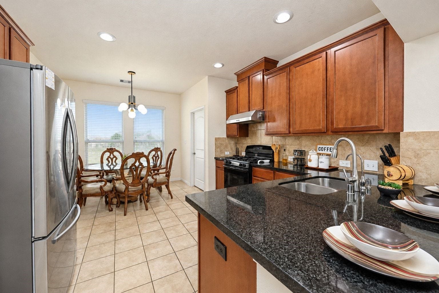 10518 Sun River Falls Drive, Humble, TX 77396 10518 Sun River Falls Drive, Humble, TX 77396