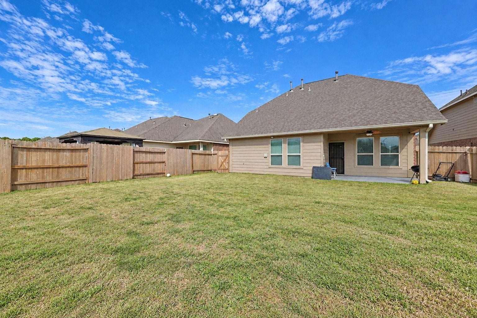 10518 Sun River Falls Drive, Humble, TX 77396 10518 Sun River Falls Drive, Humble, TX 77396