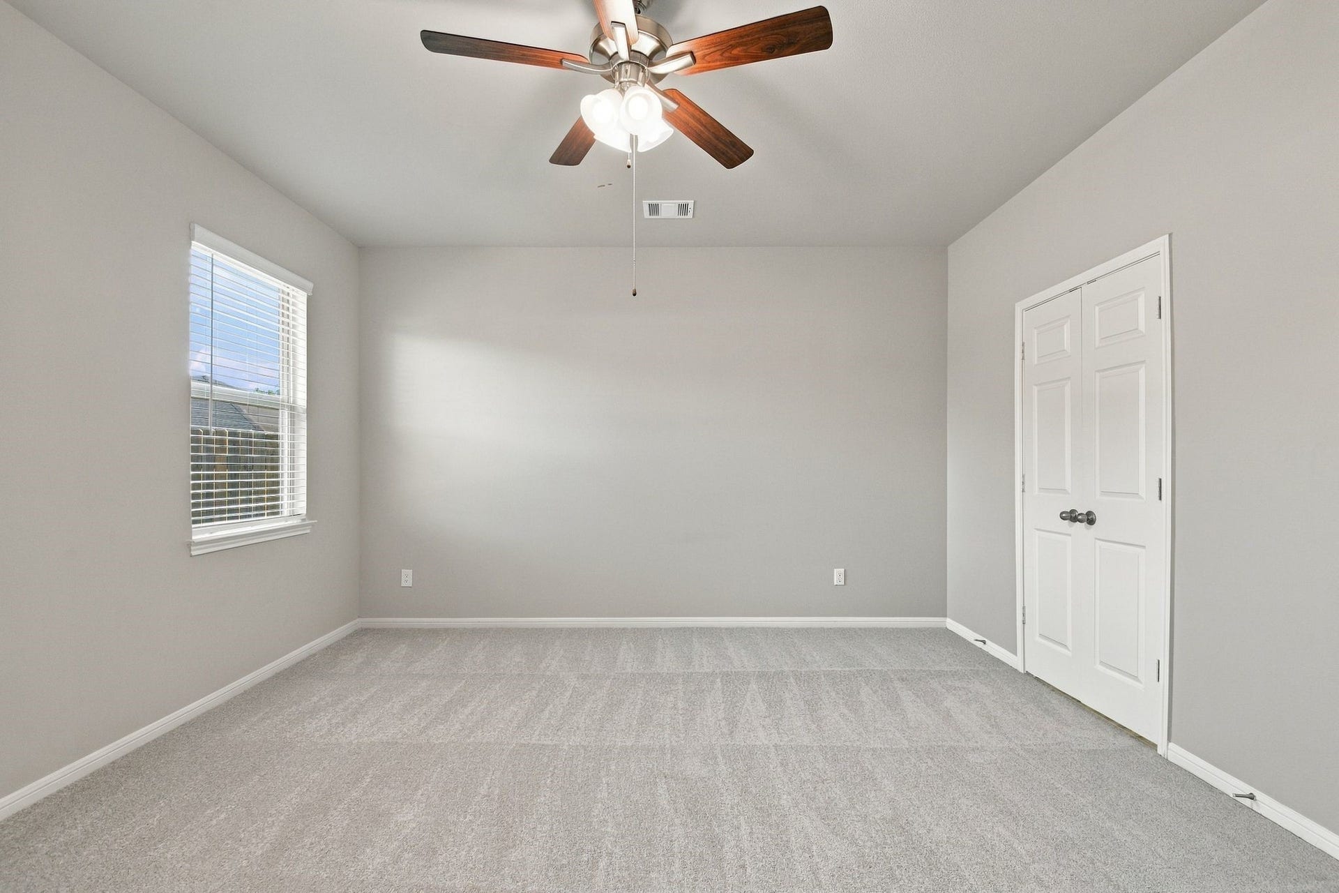 10119 Gold Finch Run, Magnolia, TX 77354