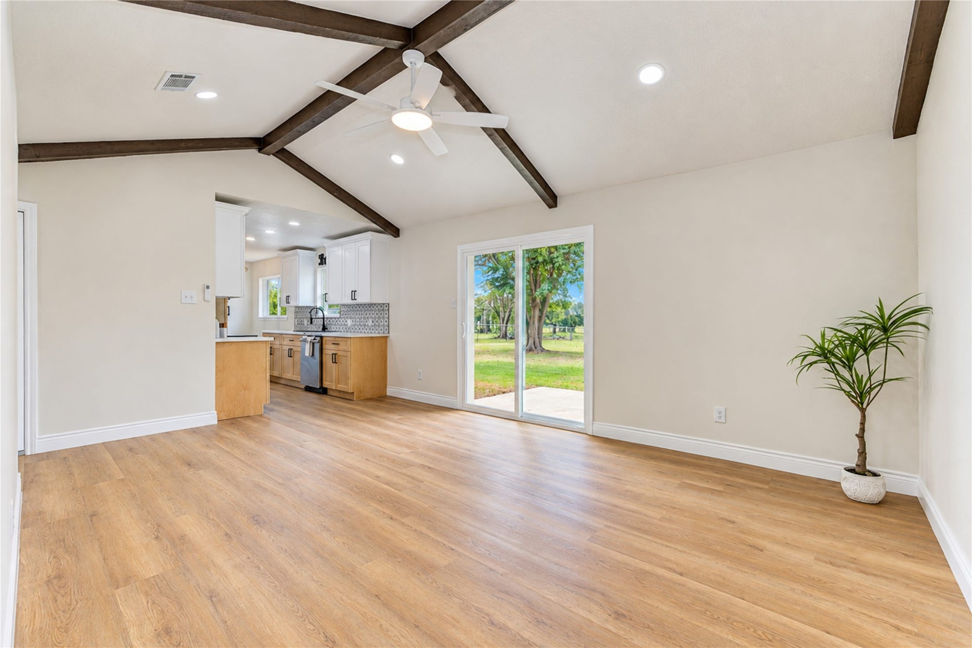13415 Winston Drive, Santa Fe, TX 77517 13415 Winston Drive, Santa Fe, TX 77517