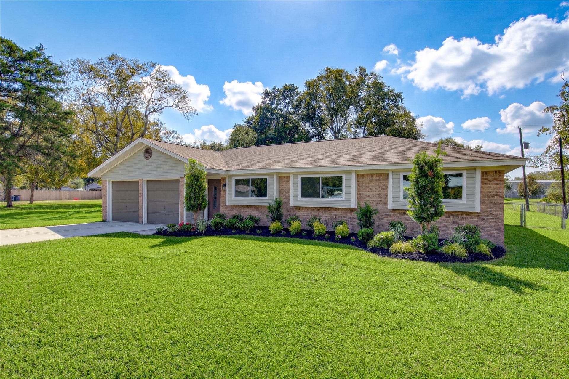 13415 Winston Drive, Santa Fe, TX 77517 13415 Winston Drive, Santa Fe, TX 77517