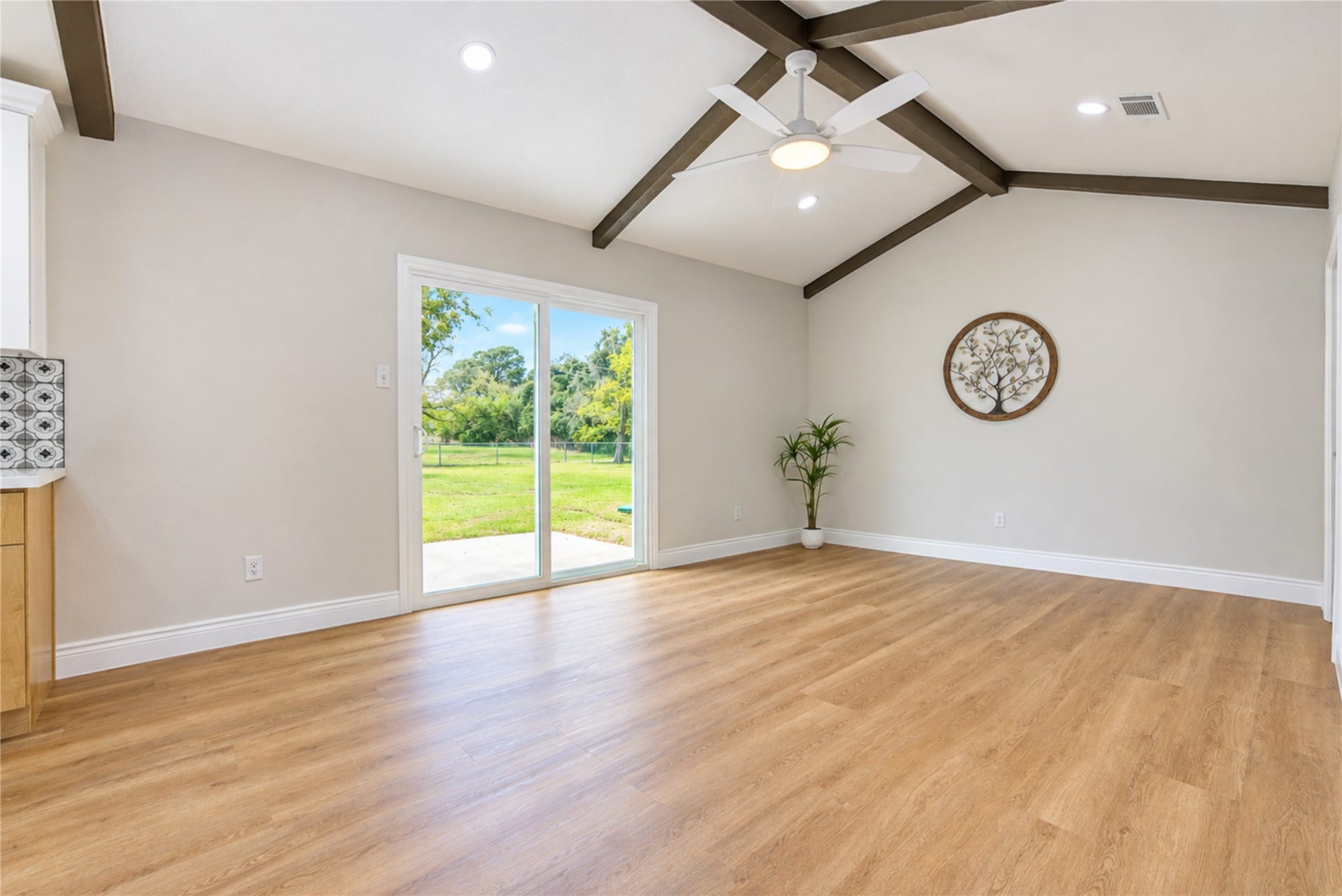 13415 Winston Drive, Santa Fe, TX 77517 13415 Winston Drive, Santa Fe, TX 77517