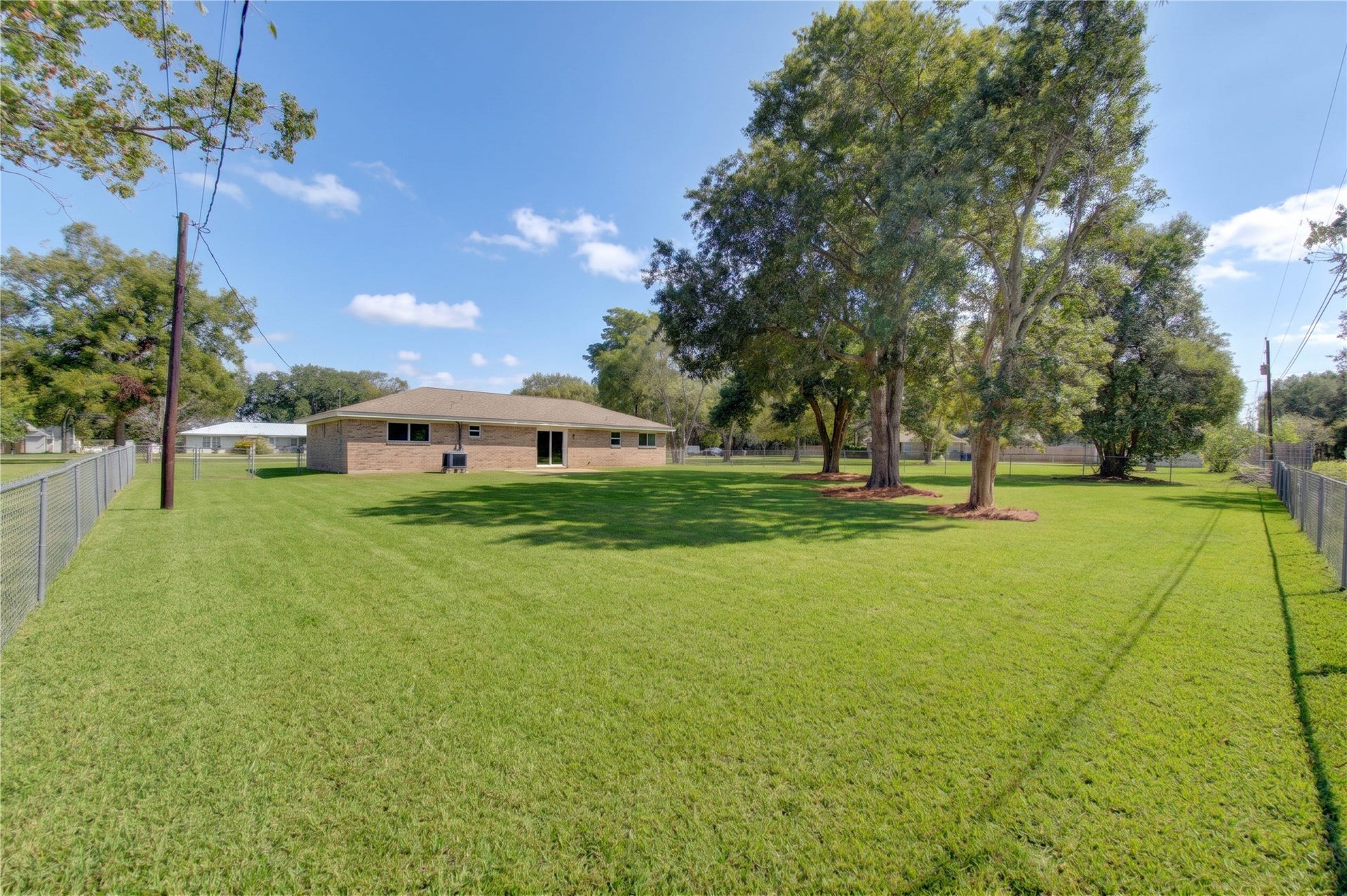 13415 Winston Drive, Santa Fe, TX 77517 13415 Winston Drive, Santa Fe, TX 77517