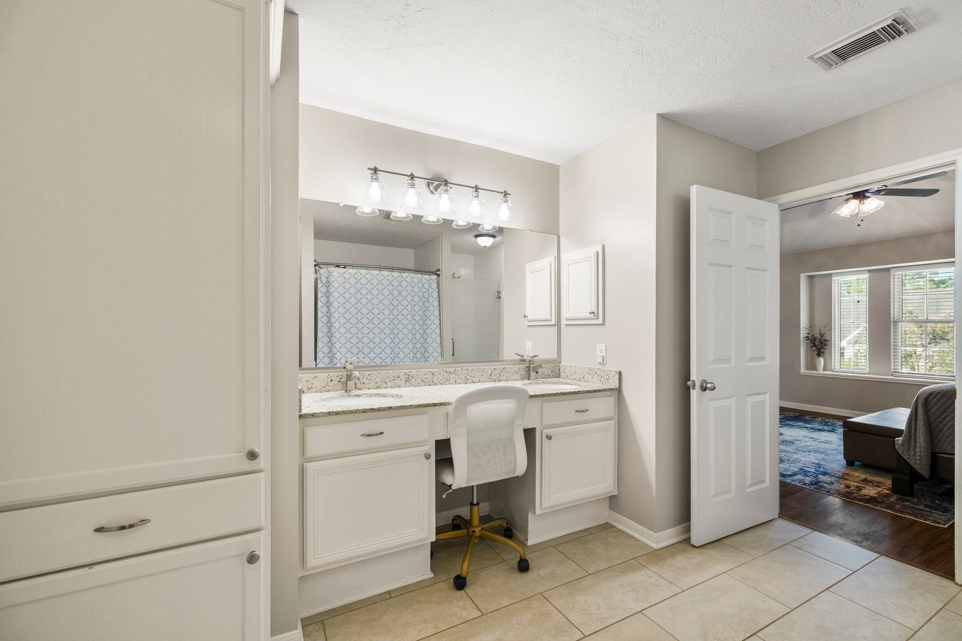 21814 Long Castle Drive, Spring, TX 77388 21814 Long Castle Drive, Spring, TX 77388