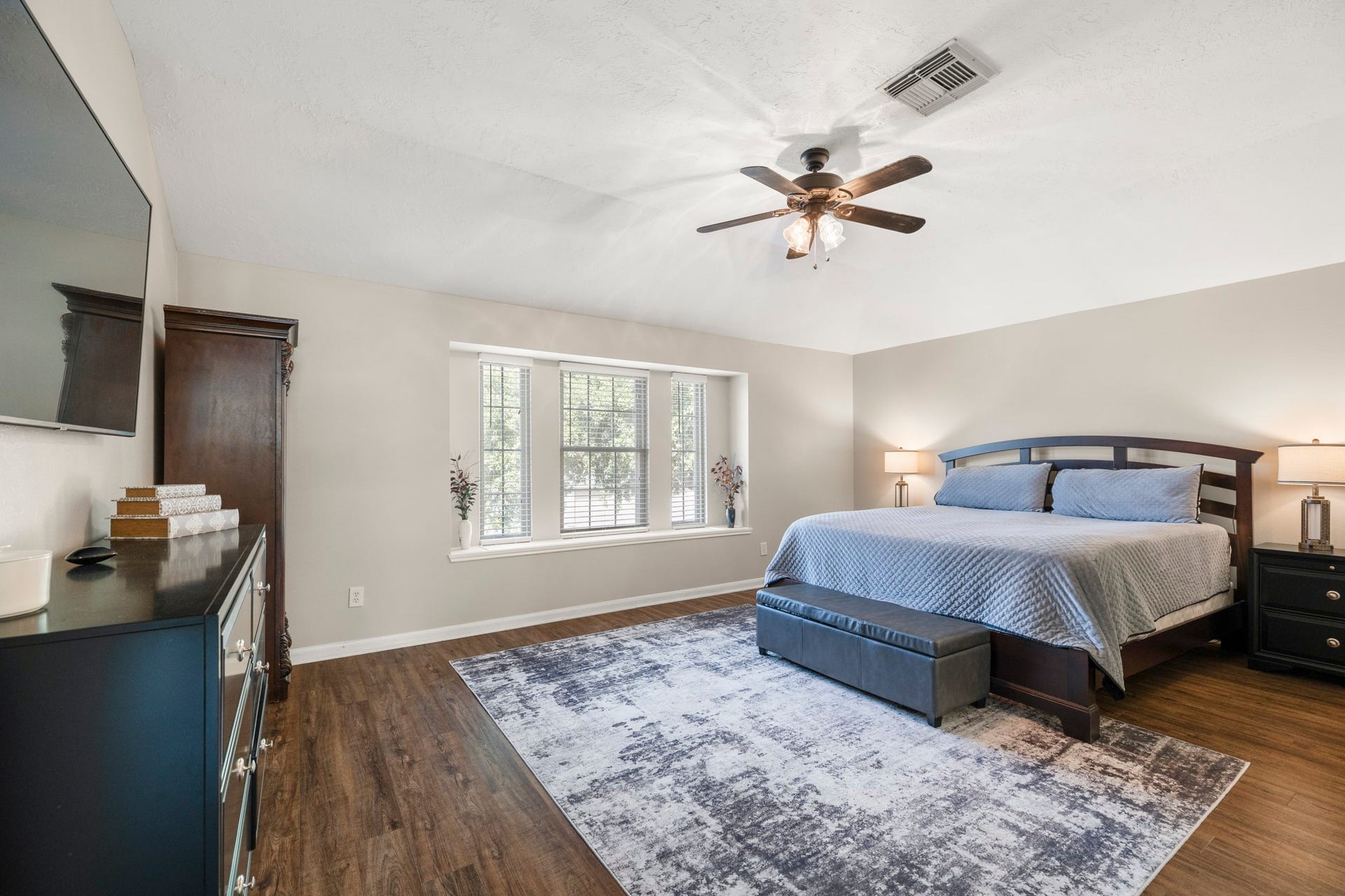 21814 Long Castle Drive, Spring, TX 77388 2nd level primary suite