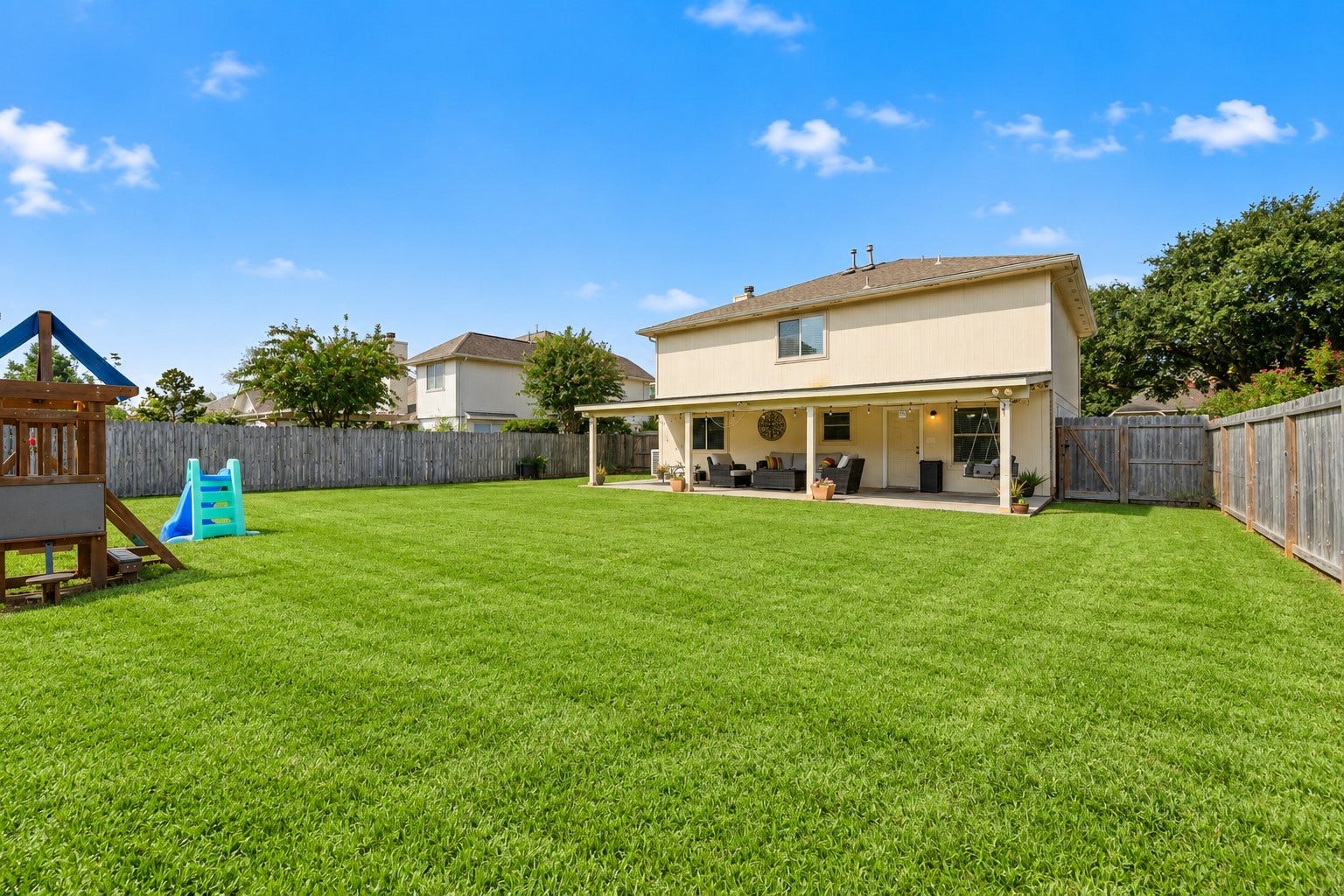 21814 Long Castle Drive, Spring, TX 77388 21814 Long Castle Drive, Spring, TX 77388
