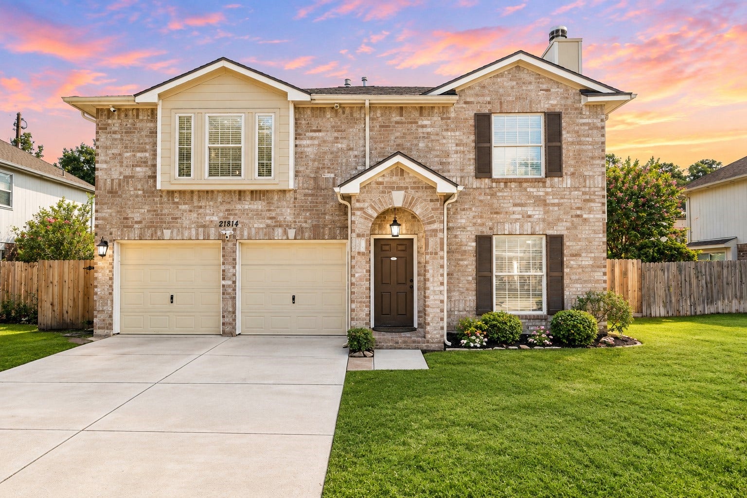 21814 Long Castle Drive, Spring, TX 77388 21814 Long Castle Drive, Spring, TX 77388