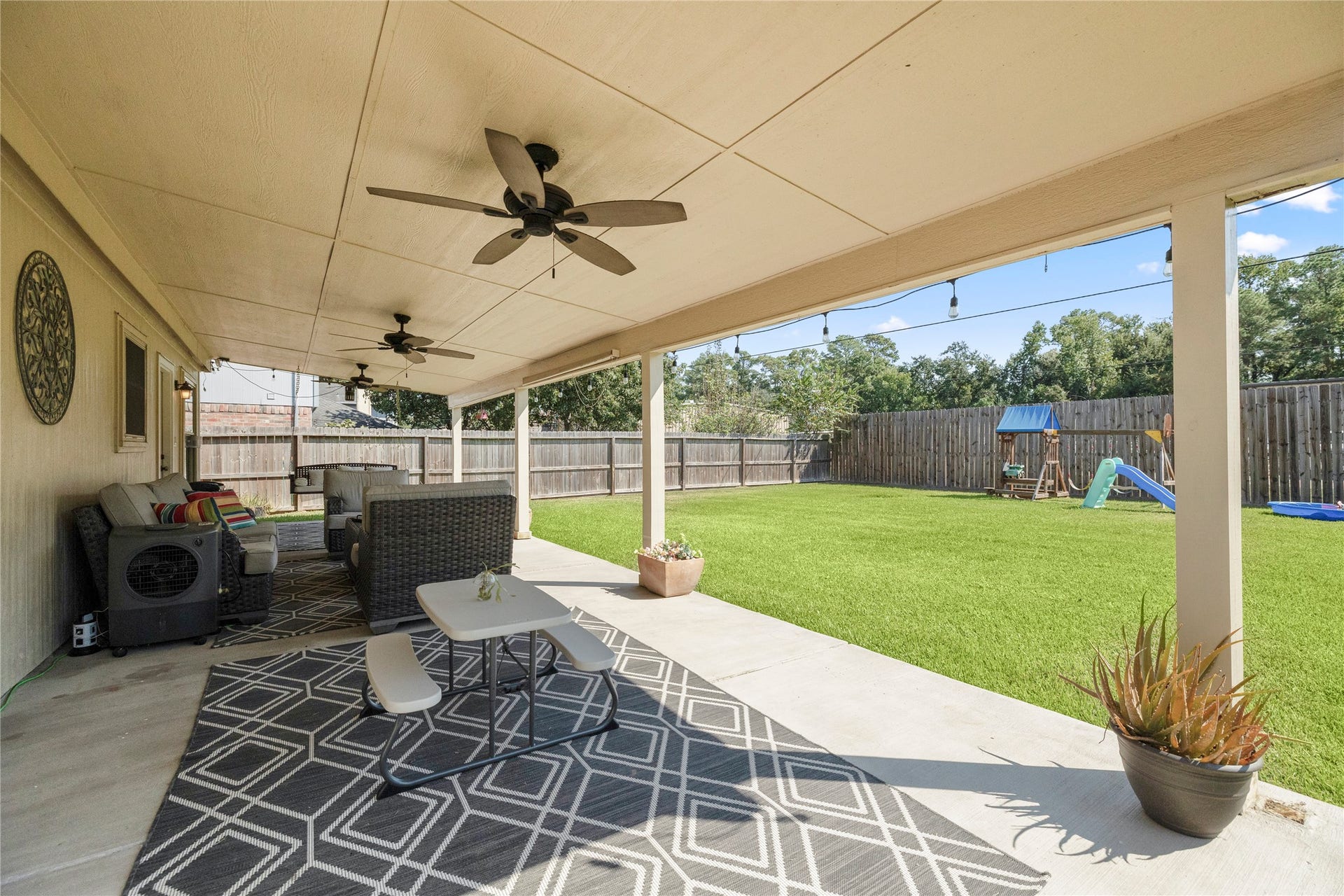 21814 Long Castle Drive, Spring, TX 77388 21814 Long Castle Drive, Spring, TX 77388