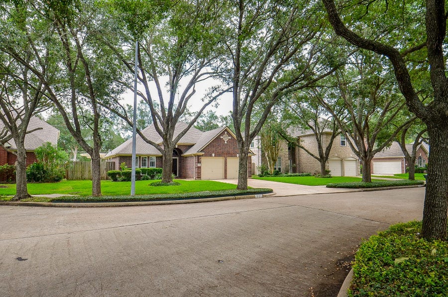 Property photo for 15311 Truslow Point Lane, Sugar Land, TX