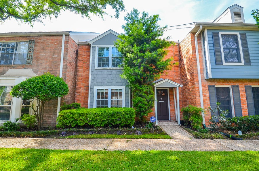 Property photo for 1549 W Sam Houston Parkway S, Houston, TX