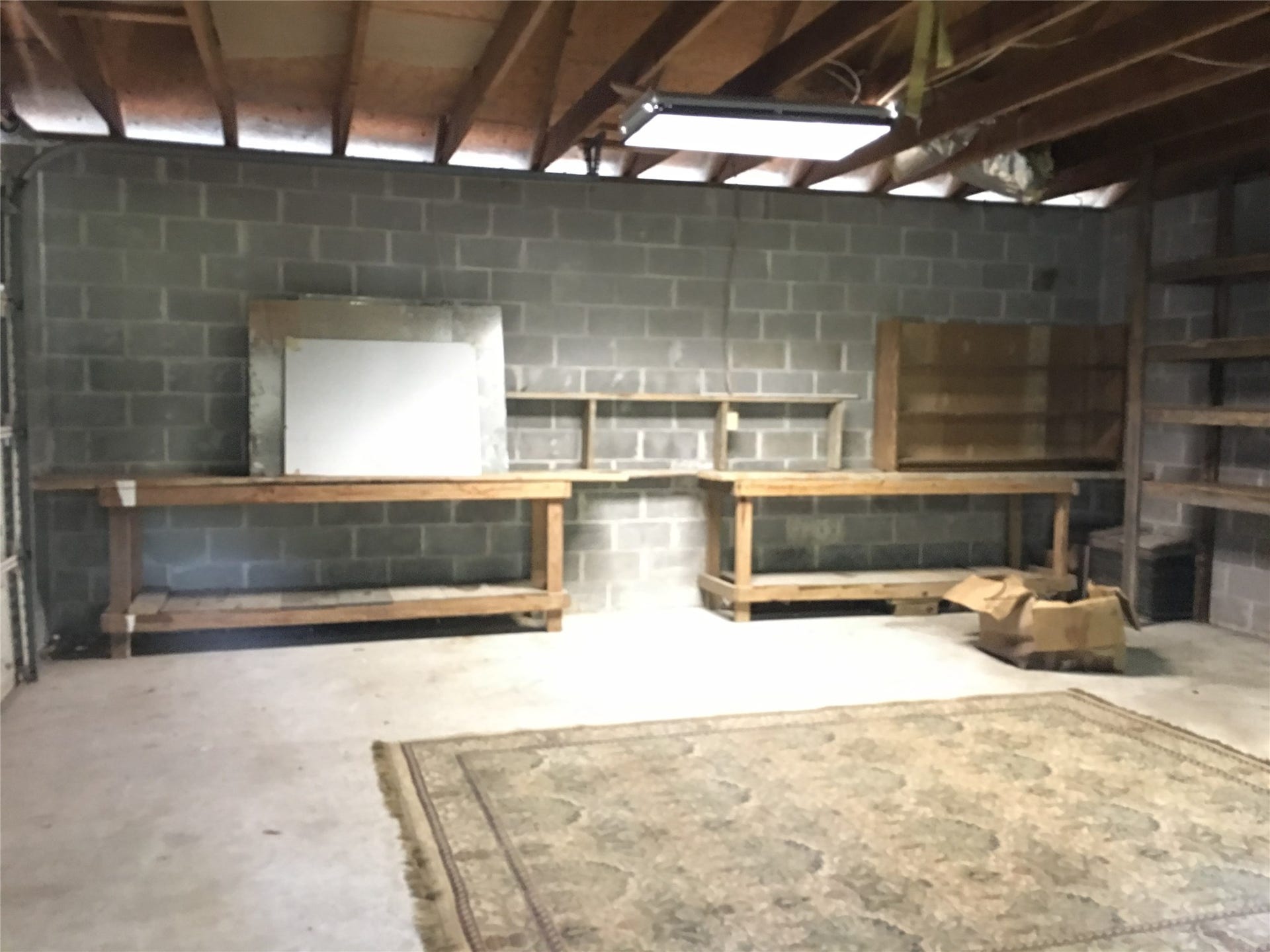 2500 Southline Road, Conroe, TX 77384 2 car garage is included with the lease