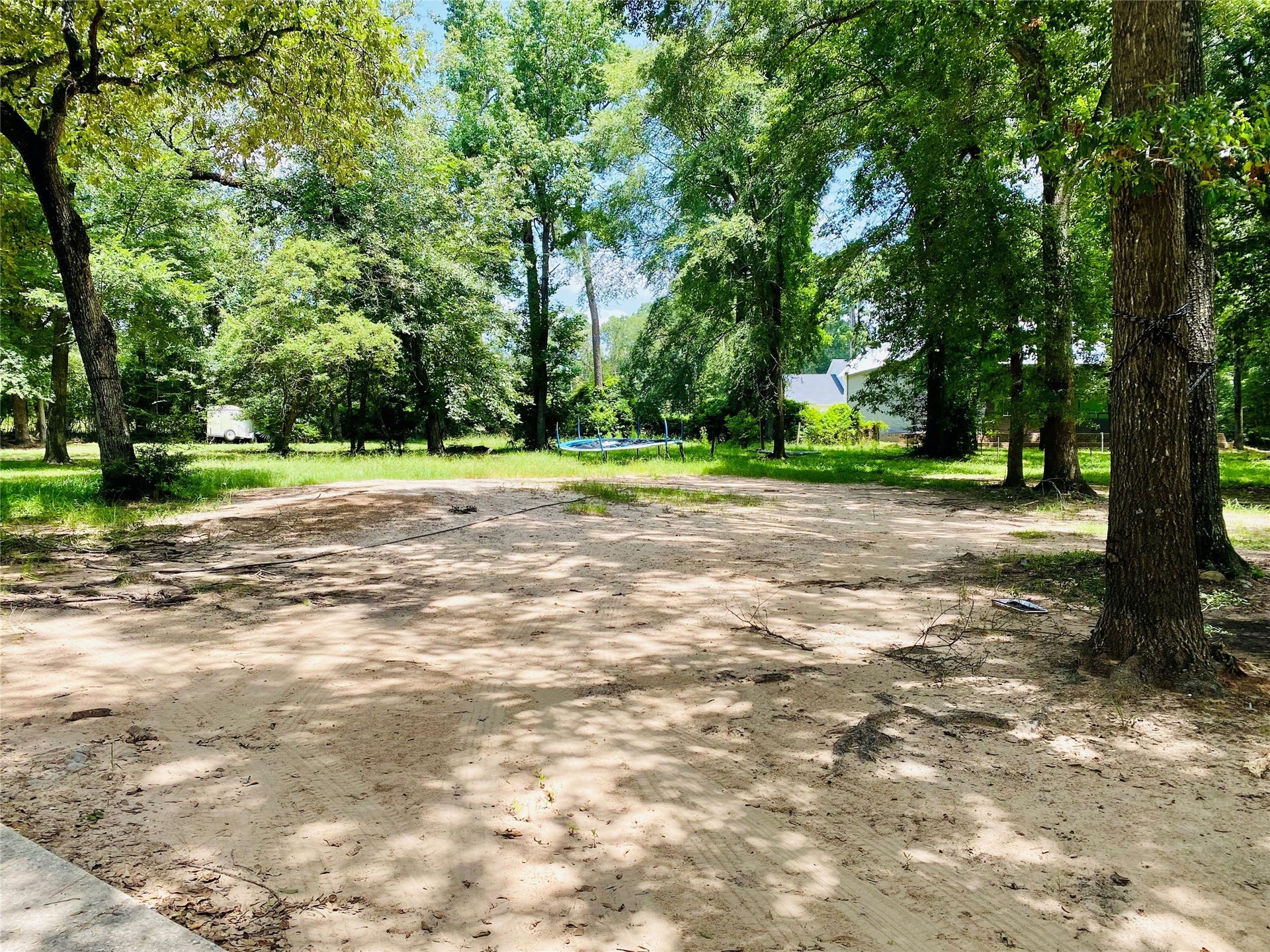 2500 Southline Road, Conroe, TX 77384 Mature trees & additional parking