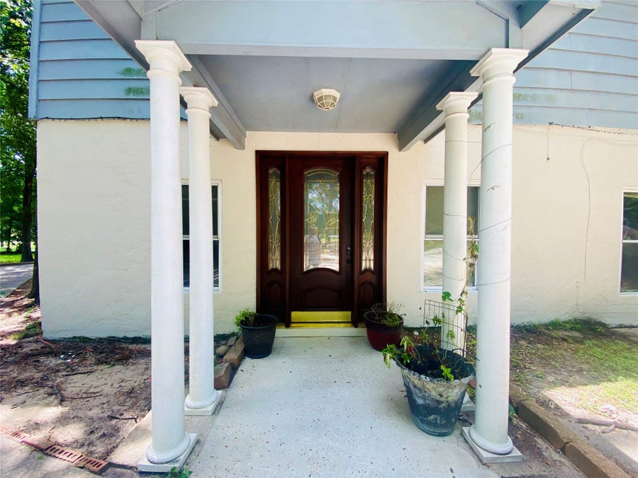 Property photo for 2500 Southline Road, Conroe, TX