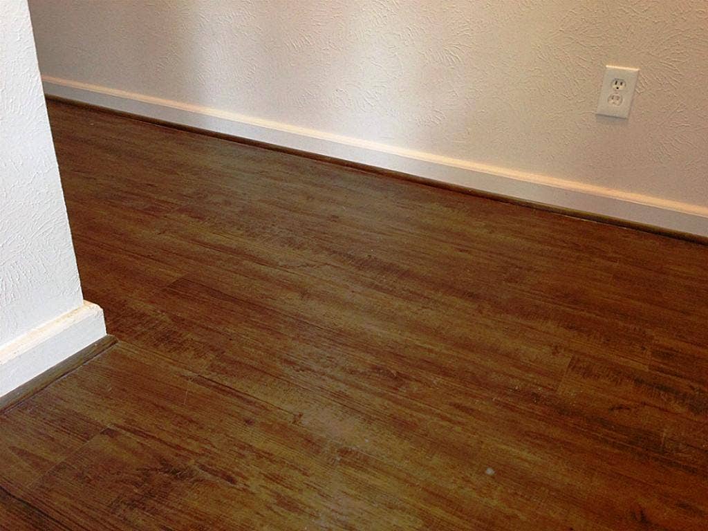 2500 Southline Road, Conroe, TX 77384 Wood-look flooring is easy care