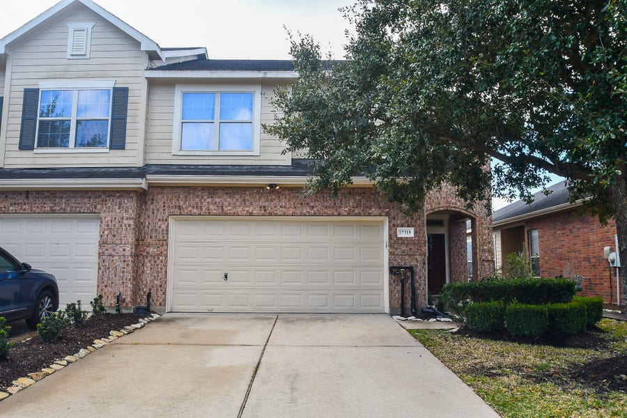 Property photo for 17319 Brookhollow Court Drive, Houston, TX