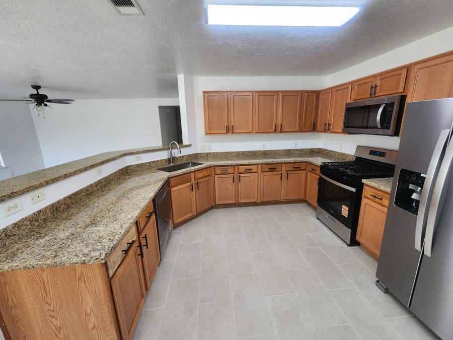 Property photo for 427 Remington Heights Drive, Houston, TX