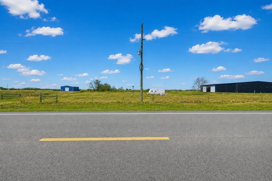 Property photo for 11501 Fm 1994 Road, Guy, TX