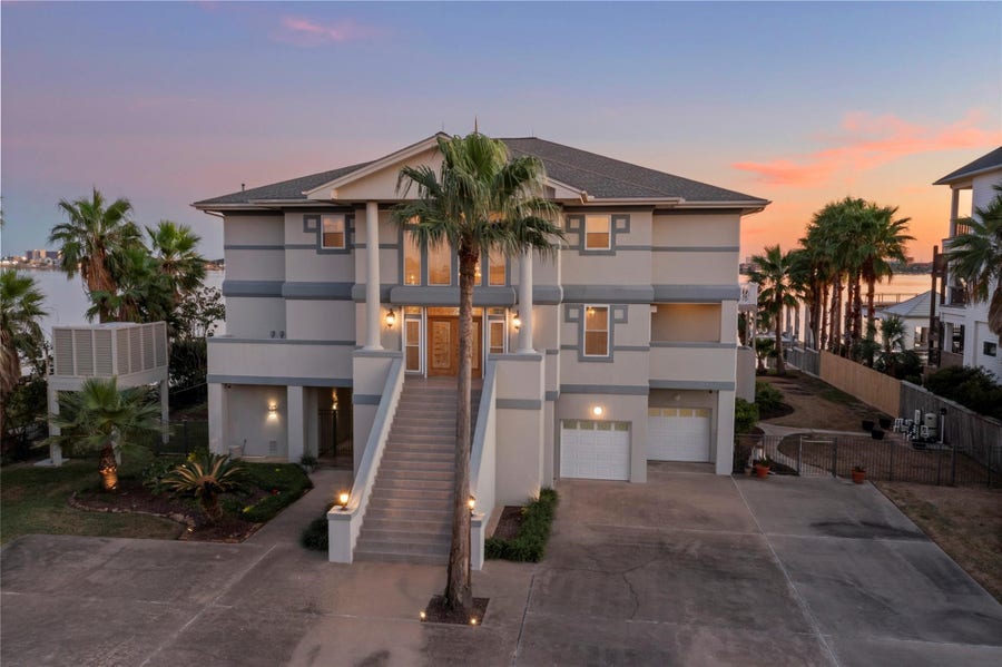 Property photo for 7123 Broadway Street, Galveston, TX