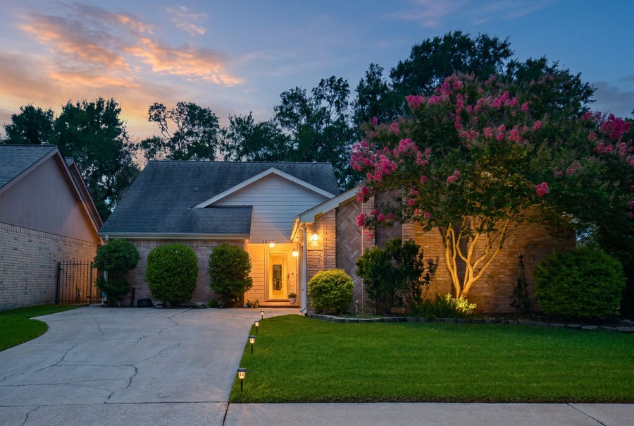 Property photo for 1907 Rock Fence Drive, Richmond, TX