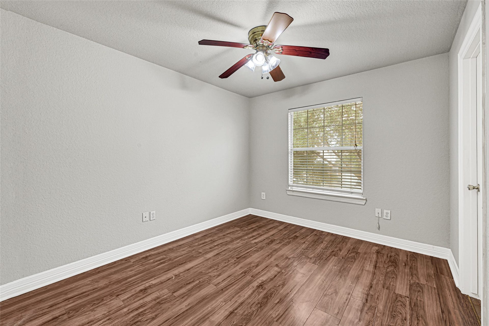 5826 Darlington Oak Street, Houston, TX 77016