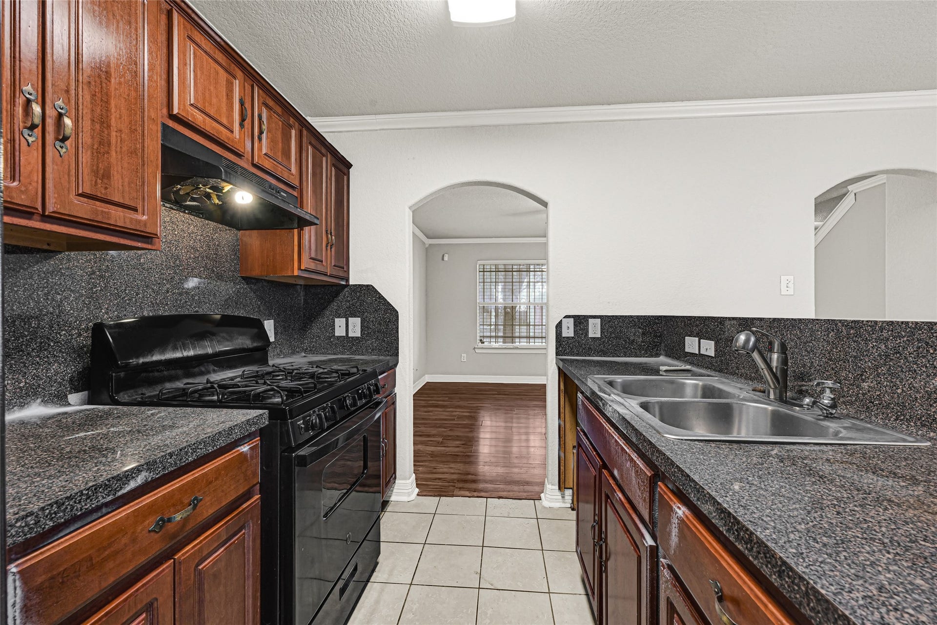 5826 Darlington Oak Street, Houston, TX 77016
