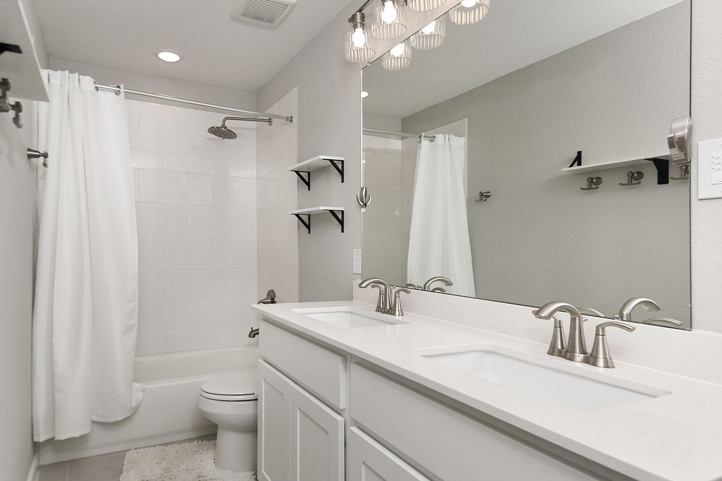 261 Monte Carlo Lane, Montgomery, TX 77316 261 Monte Carlo Lane, Montgomery, TX 77316