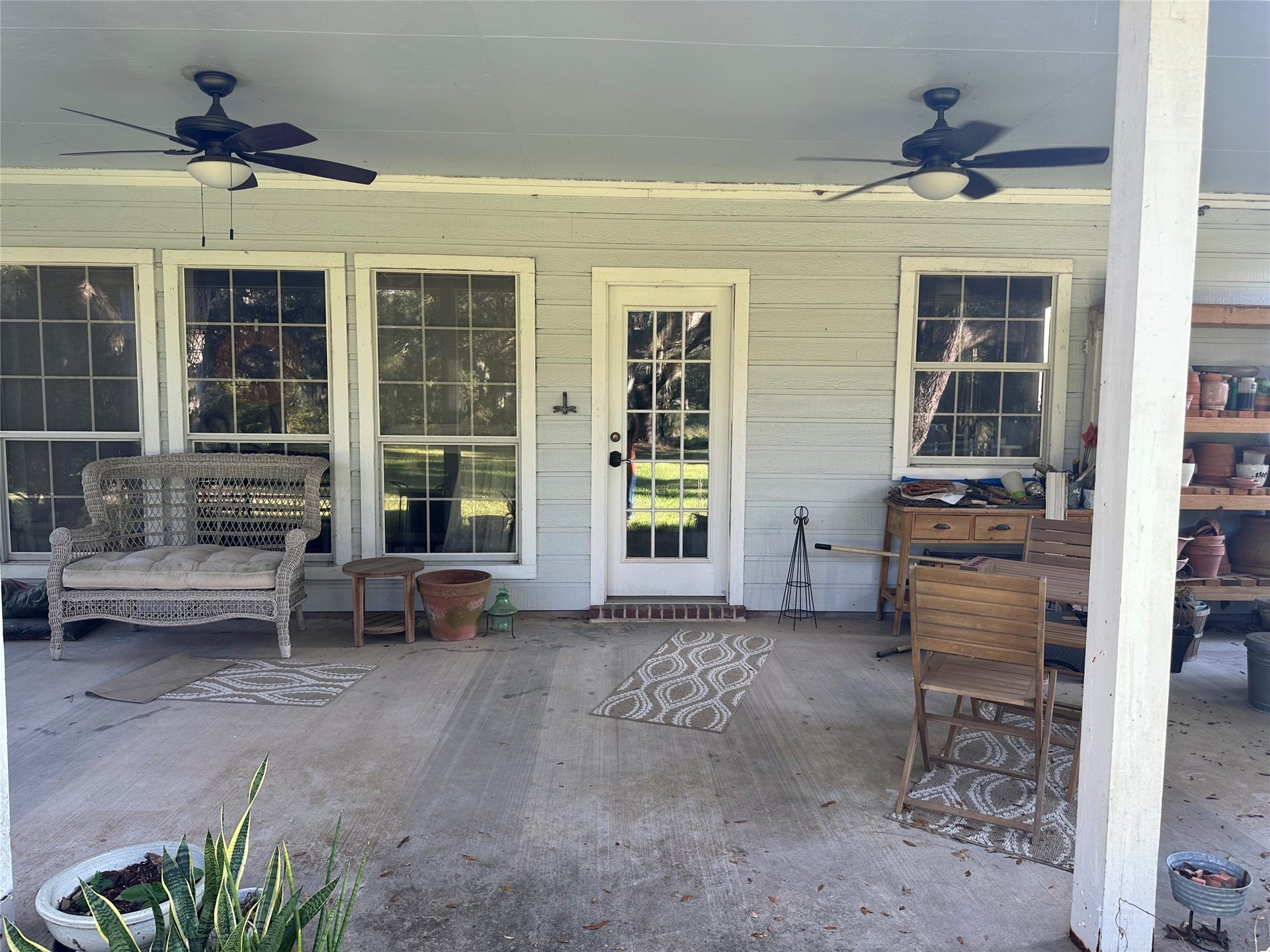 7515 County Road 684d, Sweeny, TX 77480 Back Porch