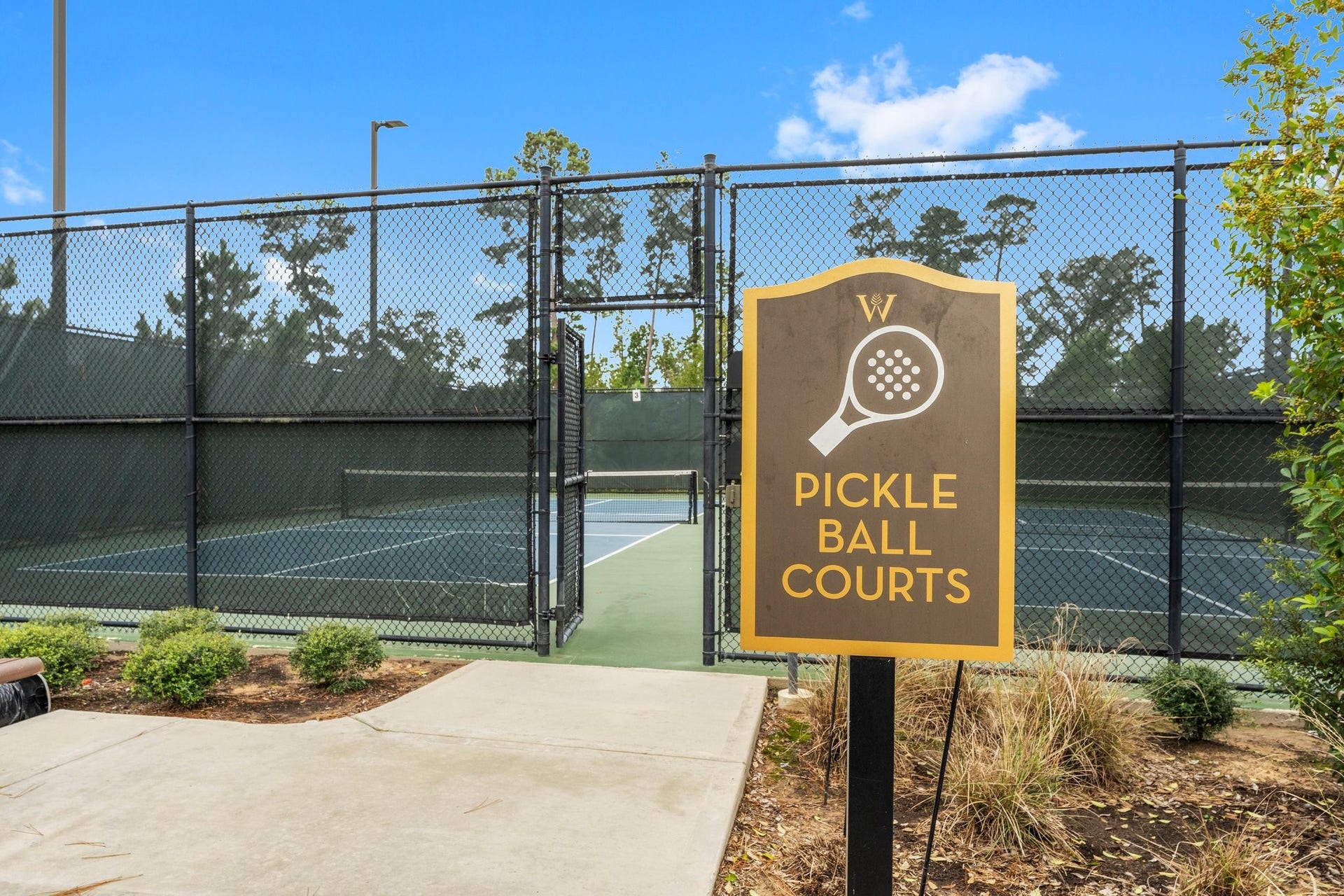 Pickleball court