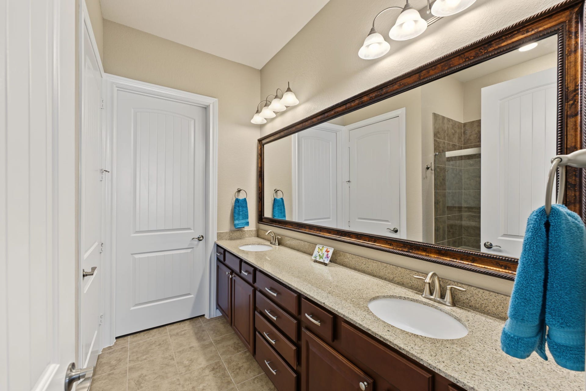 Double sinks in the primary bathroom