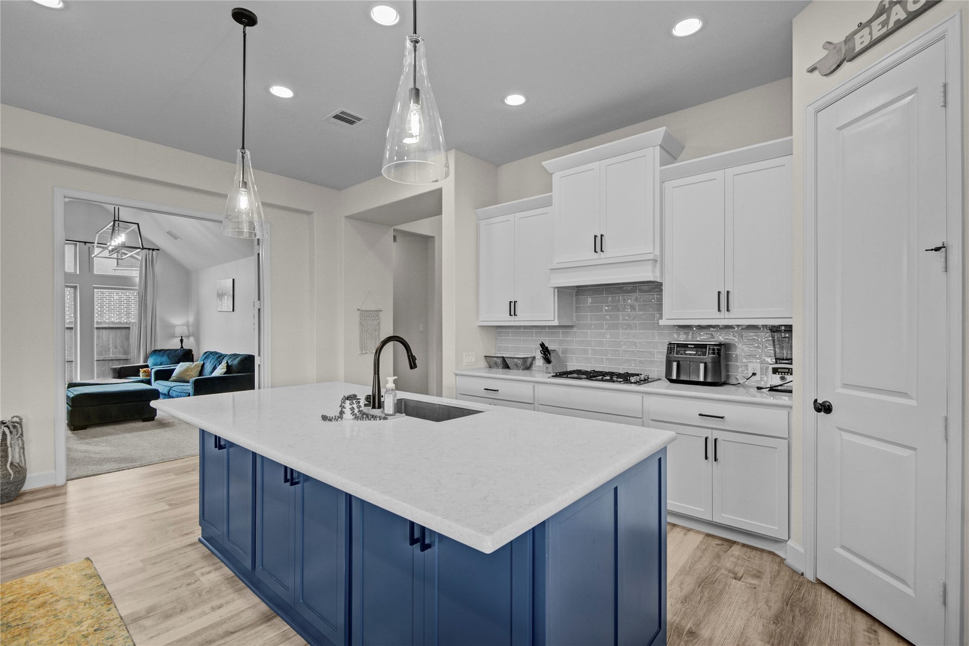 10834 Capella Creek Way, Richmond, TX 77406 Beautiful Kitchen