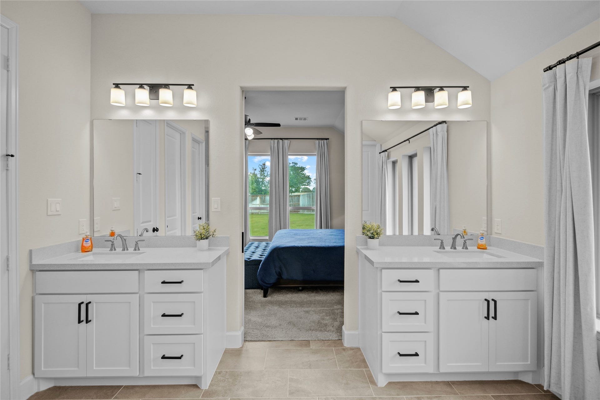 10834 Capella Creek Way, Richmond, TX 77406 Double Vanities in the Master Bath