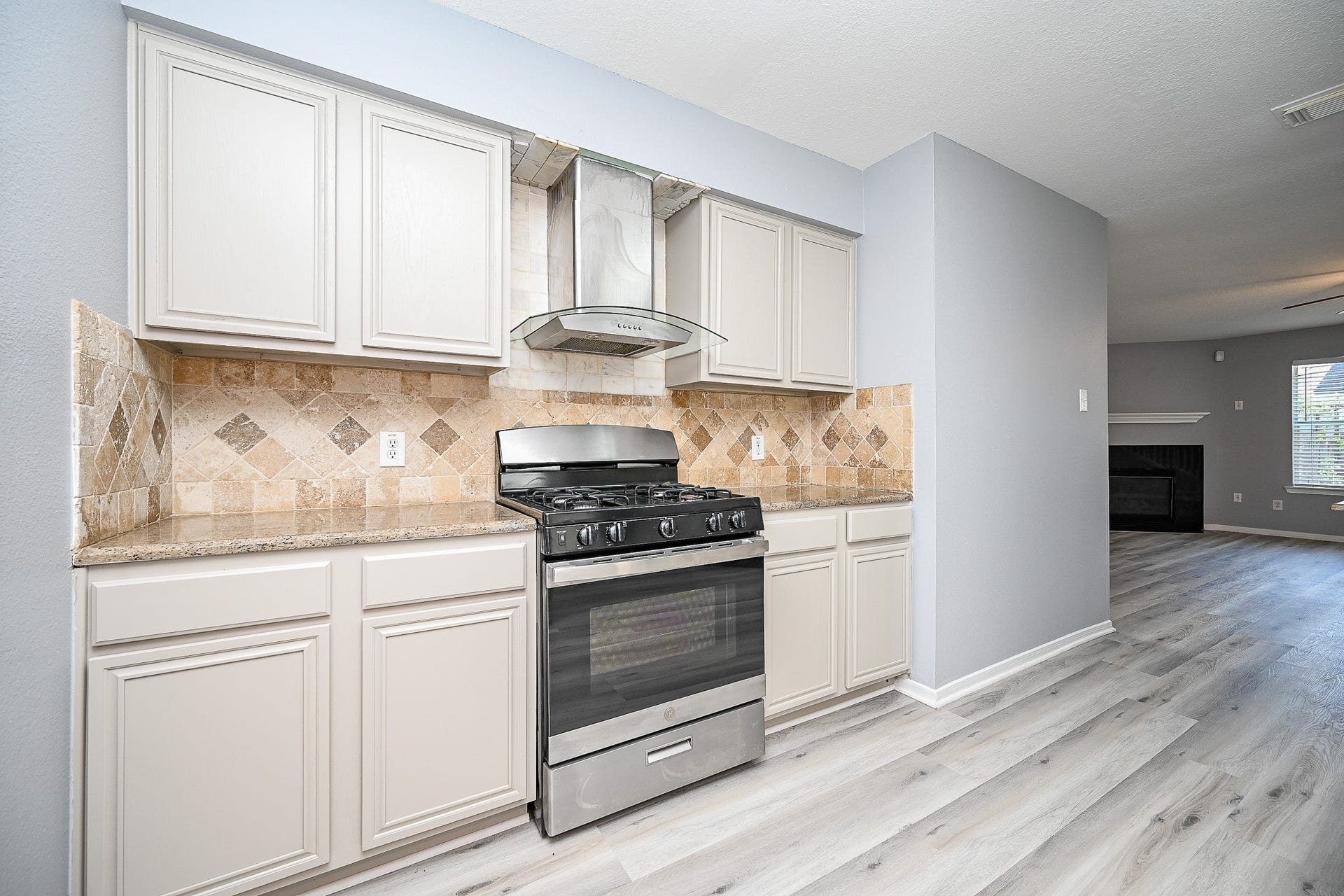 10814 Orchard Springs Drive, Houston, TX 77067 10814 Orchard Springs Drive, Houston, TX 77067