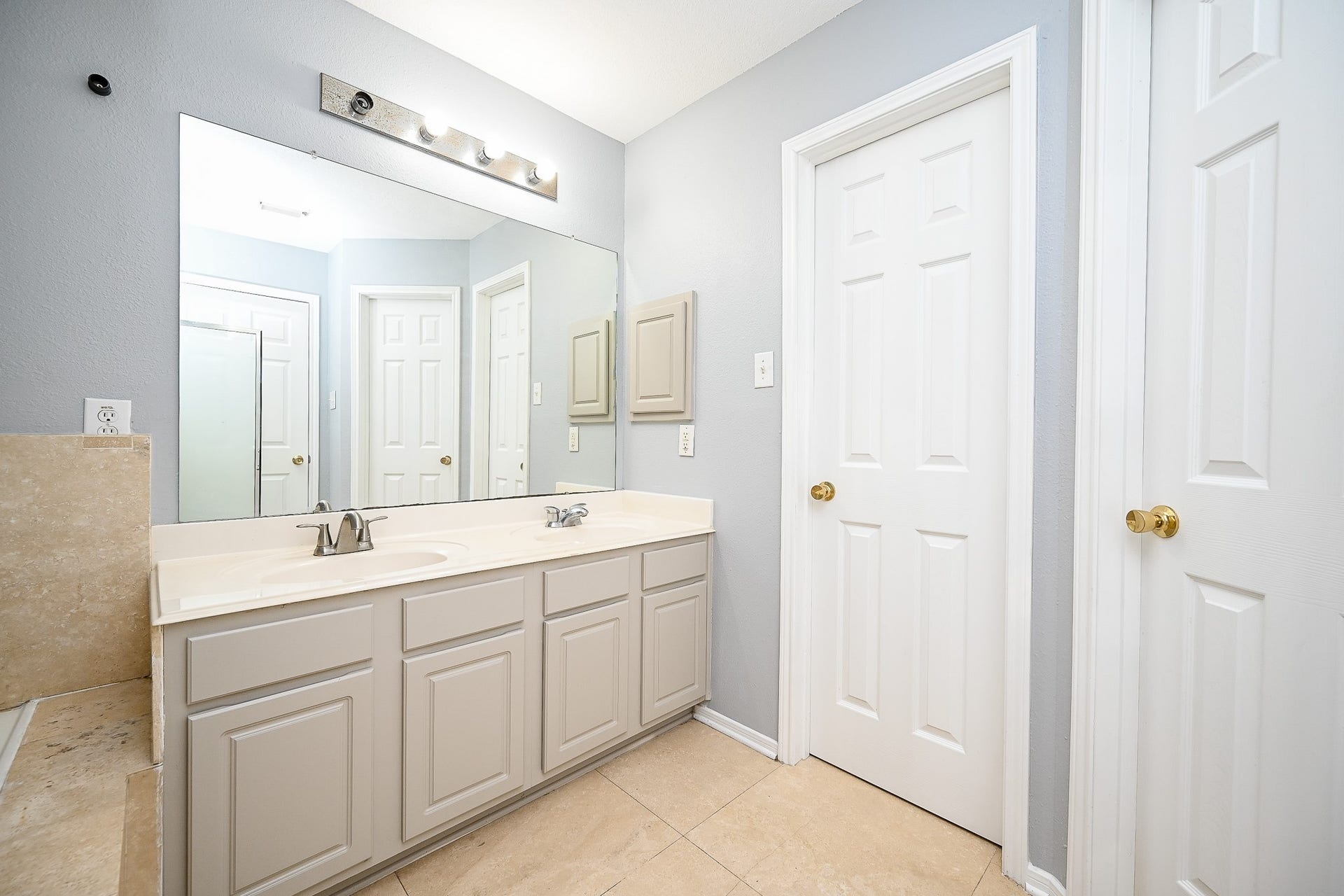 10814 Orchard Springs Drive, Houston, TX 77067 10814 Orchard Springs Drive, Houston, TX 77067