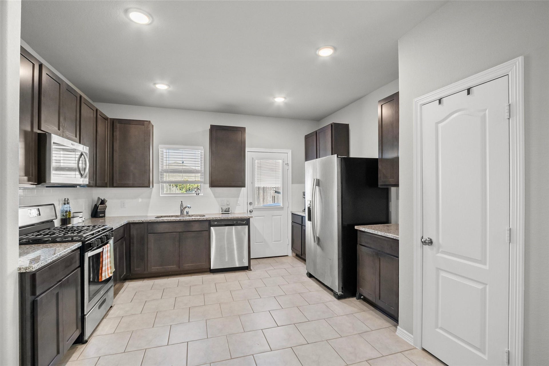 25735 Boxwood Hedge Lane, Tomball, TX 77375 25735 Boxwood Hedge Lane, Tomball, TX 77375