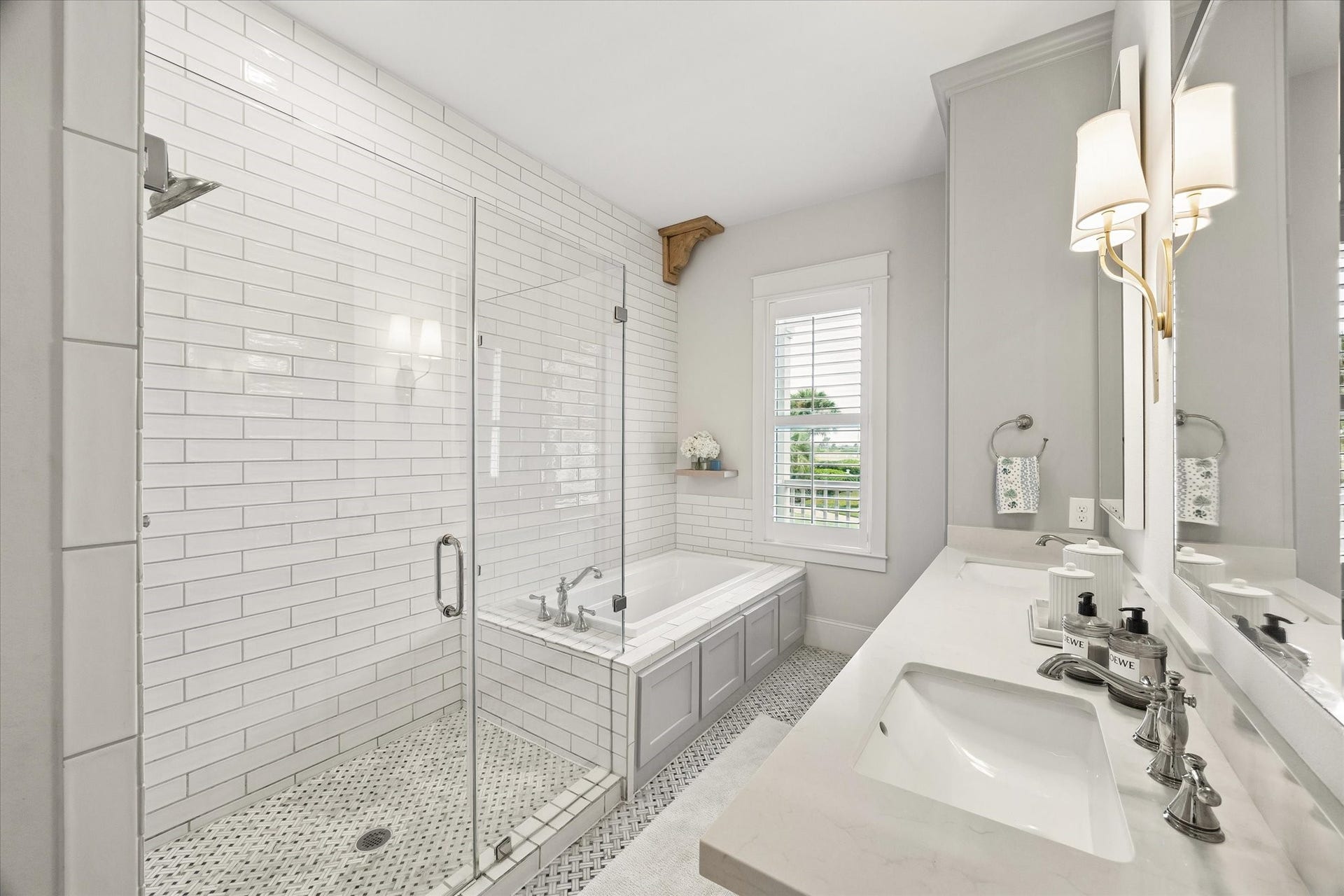 7 Curiosity Lane, Galveston, TX 77554 Custom shower with separate tub. Double vanity sinks