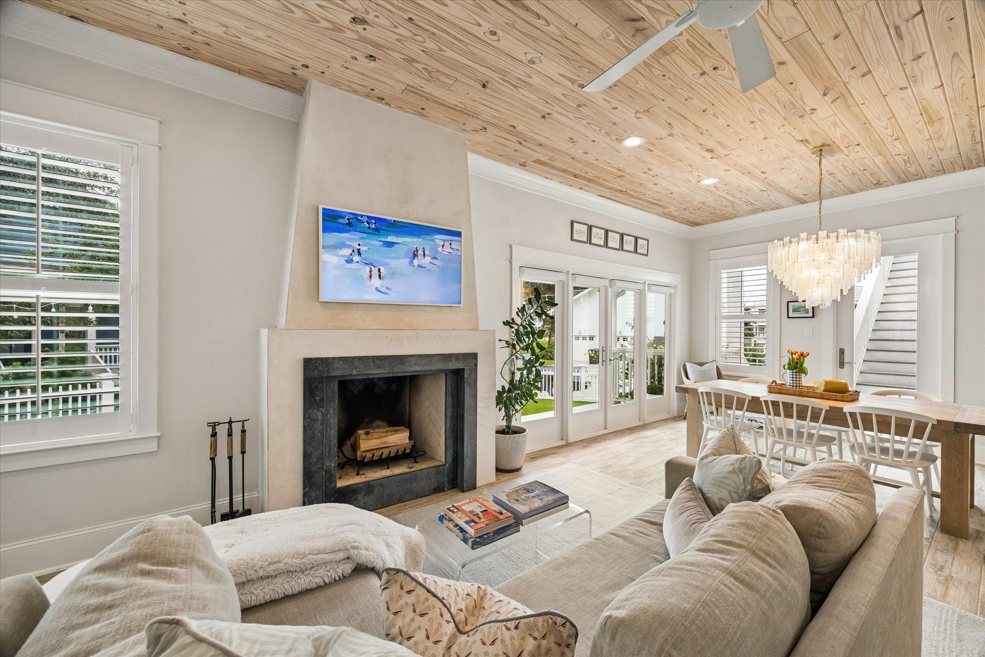 7 Curiosity Lane, Galveston, TX 77554 Gas or wood burning.