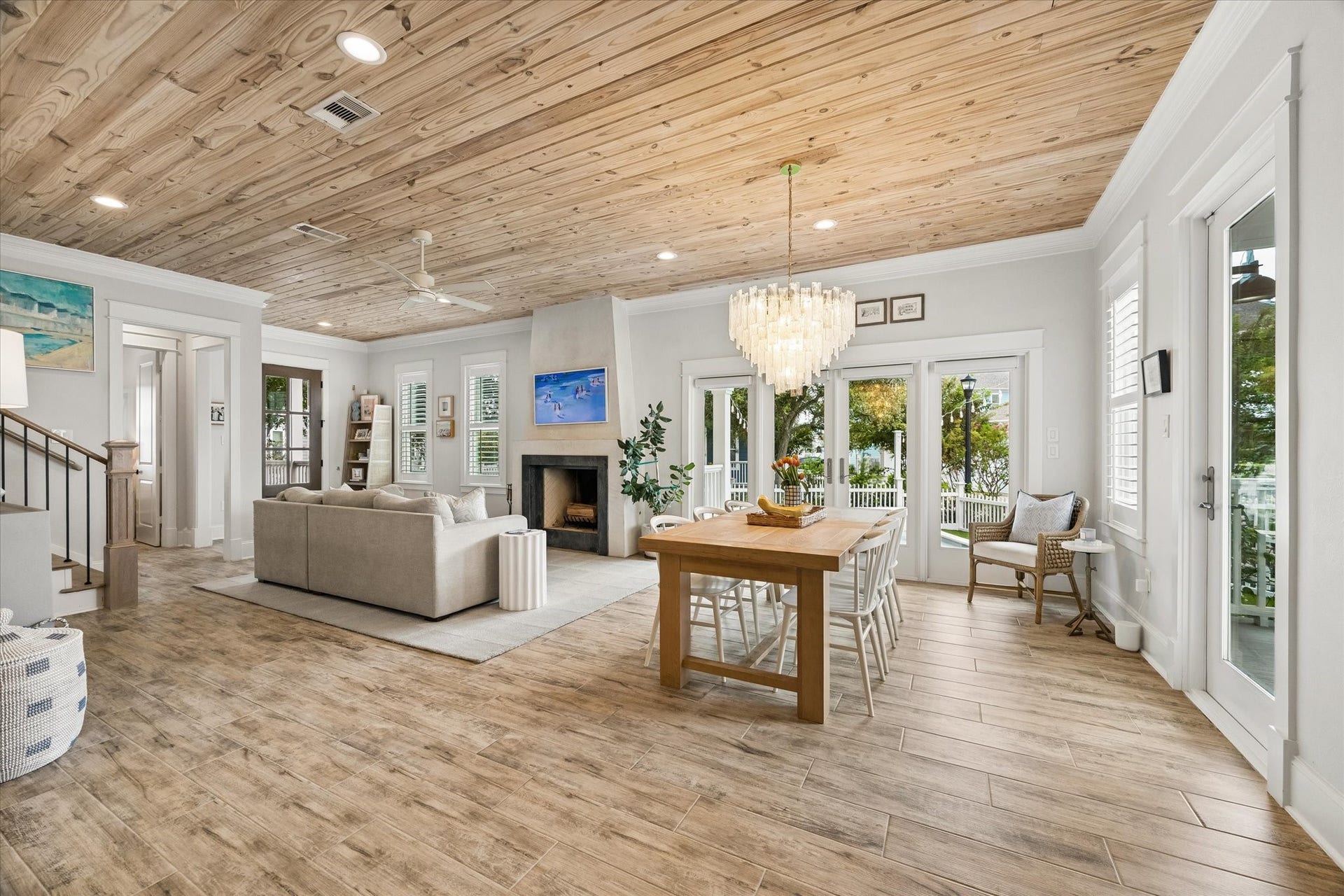 7 Curiosity Lane, Galveston, TX 77554 Porcelain floors. Windows in abundance. Views to your backyard oasis