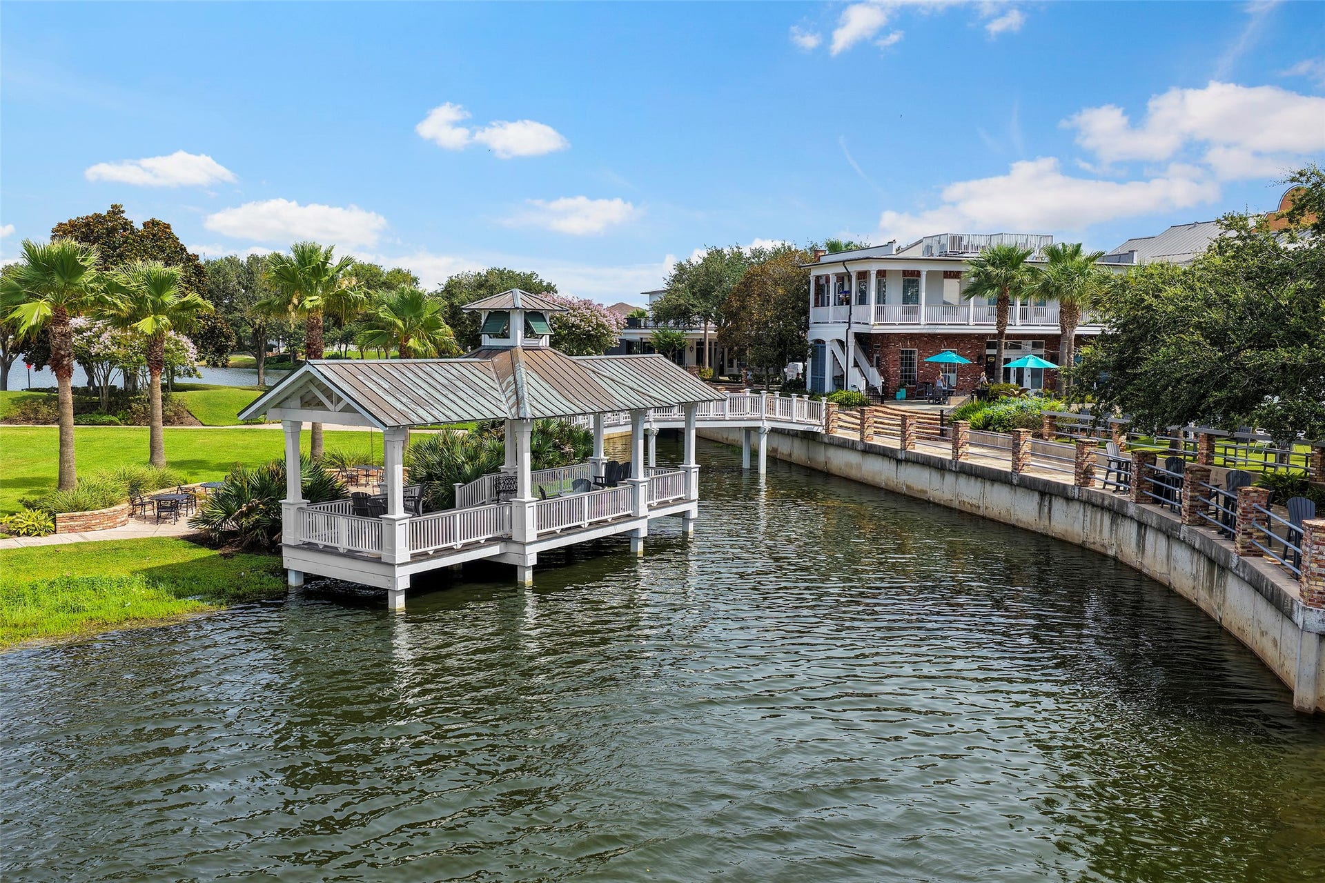 7 Curiosity Lane, Galveston, TX 77554 Looking to the Town Center