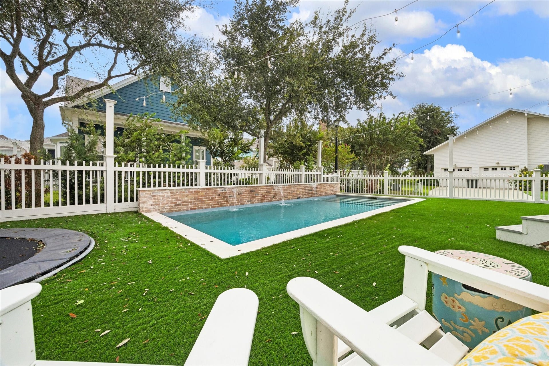 7 Curiosity Lane, Galveston, TX 77554 Time to just chill
