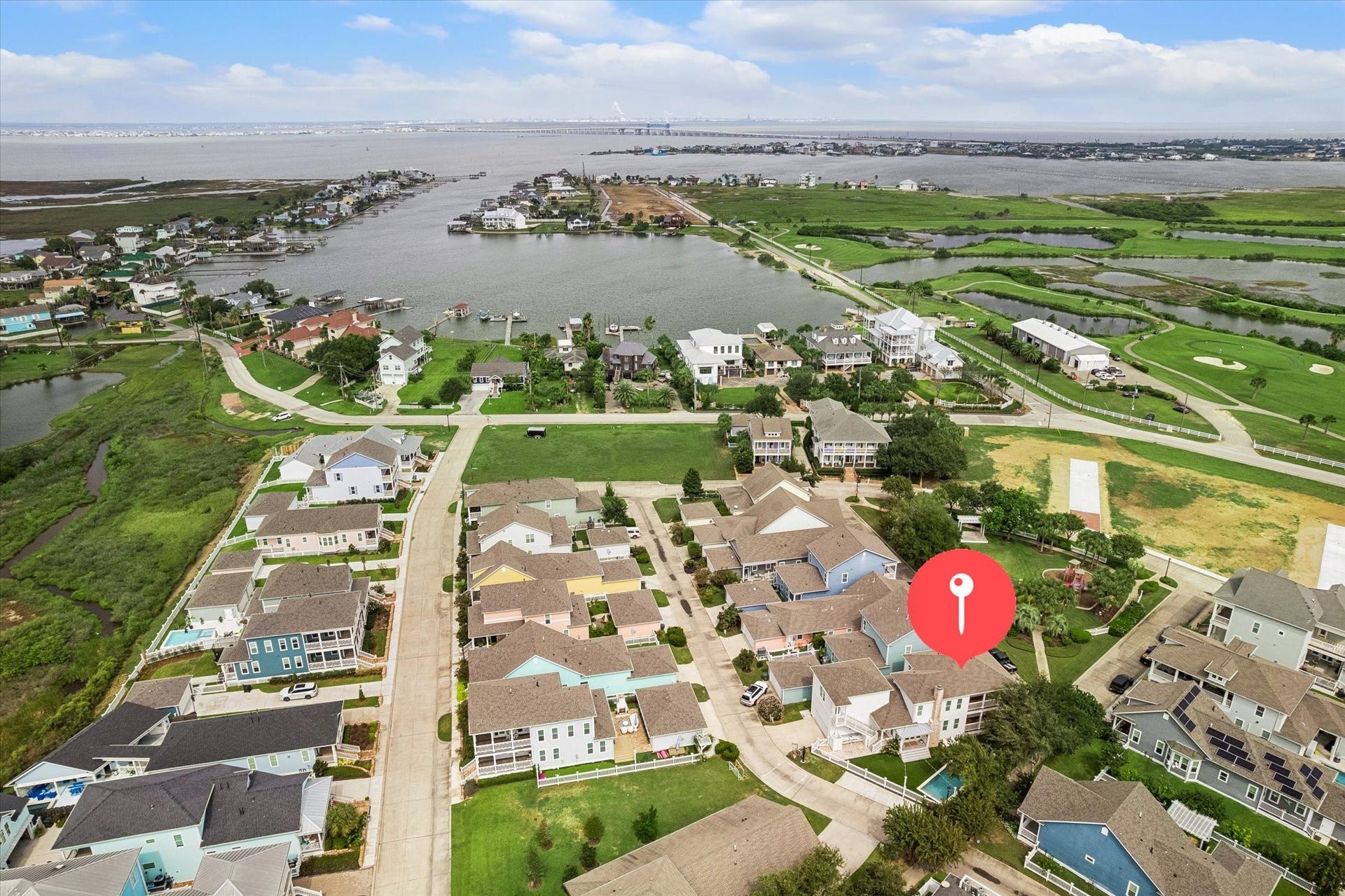 7 Curiosity Lane, Galveston, TX 77554 Proximity within the community