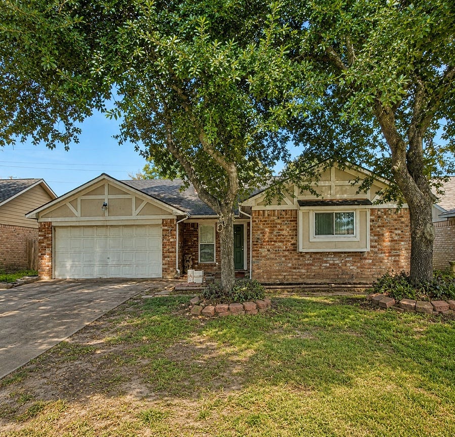 Property photo for 3827 Addicks Clodine Road, Houston, TX