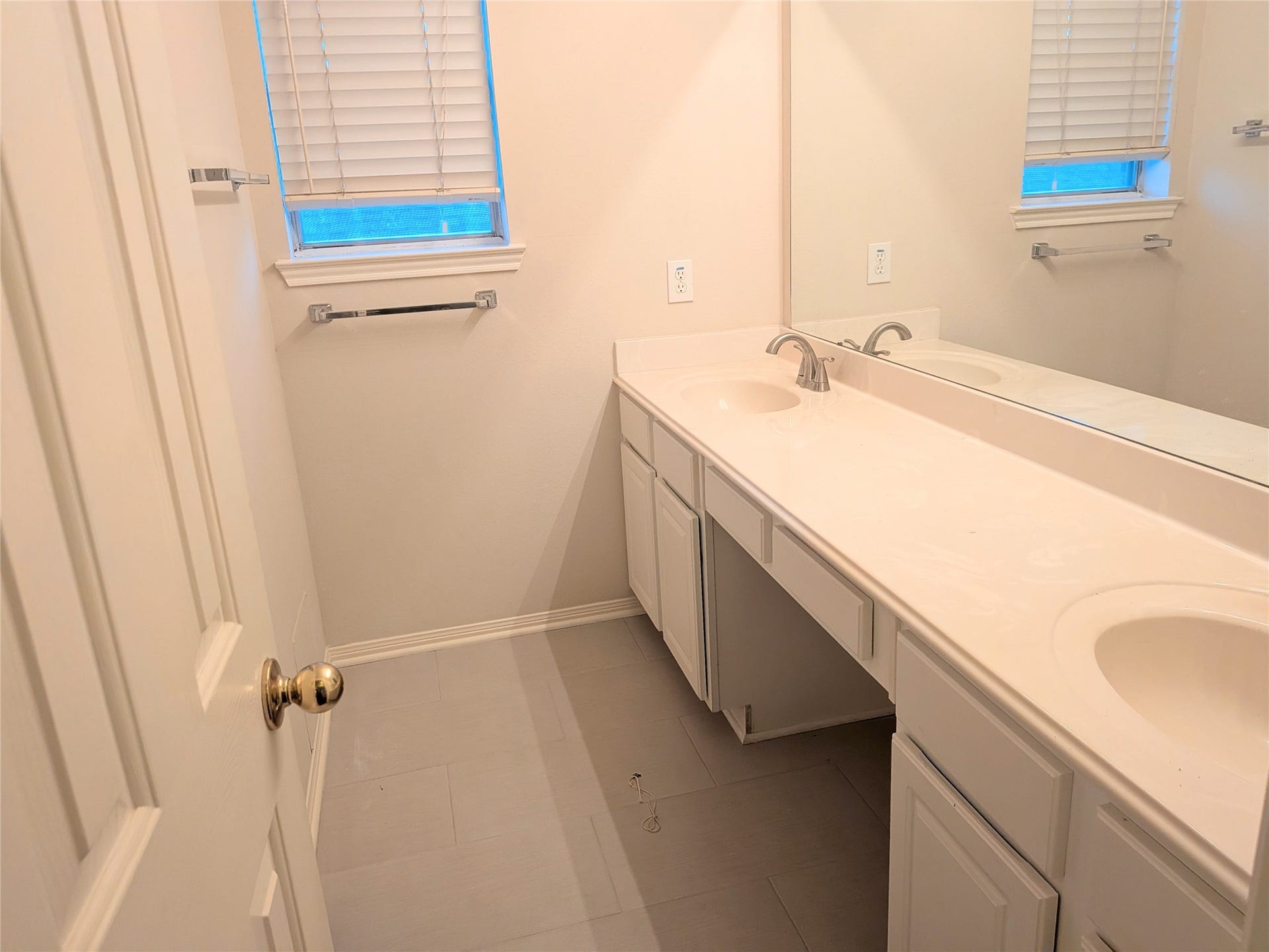 14411 Berrington Drive, Houston, TX 77083 14411 Berrington Drive, Houston, TX 77083