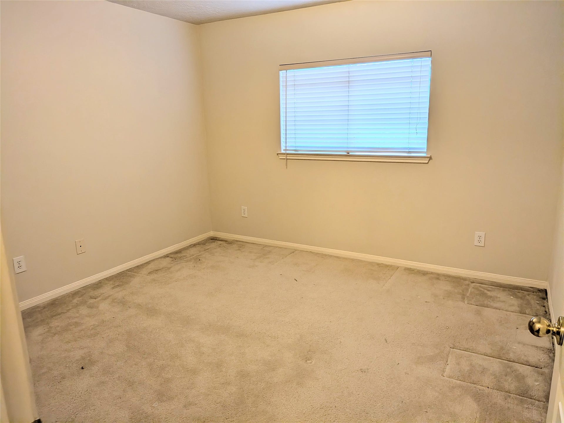 14411 Berrington Drive, Houston, TX 77083 14411 Berrington Drive, Houston, TX 77083