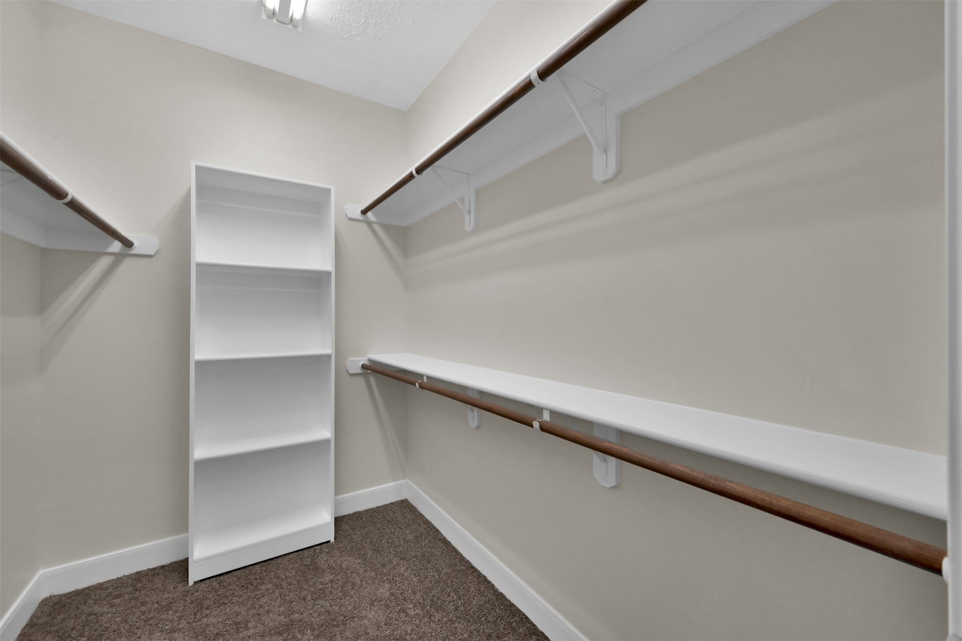 13425 Hidden Valley Drive, Montgomery, TX 77356 Primary Bedroom walk in closet.